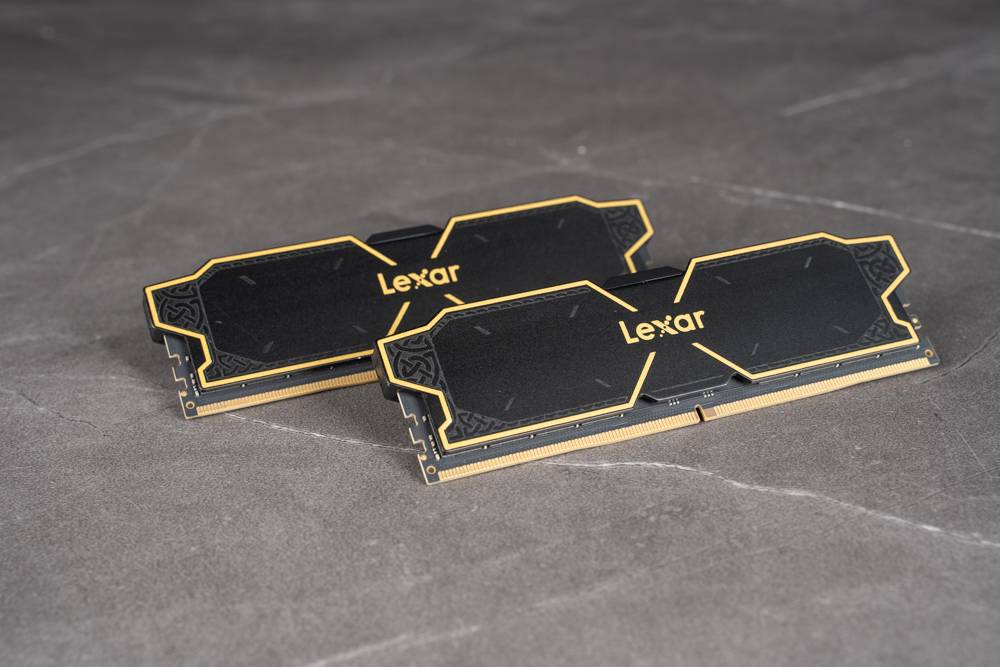 黑金经典配色隐藏巨大超频潜力 ！ LEXAR THOR DDR5 6000 16GBx2 内存开箱测试