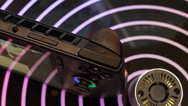 【CES 2024】MSI 推首部 Windows 游戏掌机 Claw Intel Core Ultra 处理器 + 可玩 3A 大作