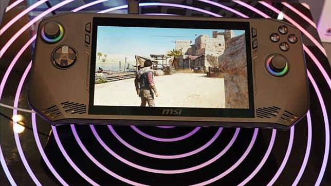 【CES 2024】MSI 推首部 Windows 游戏掌机 Claw Intel Core Ultra 处理器 + 可玩 3A 大作