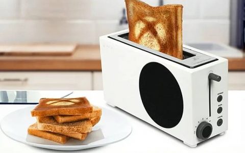 Xbox Series S 吐司机真的来了！ 能在吐司上烙印 Xbox 标志！