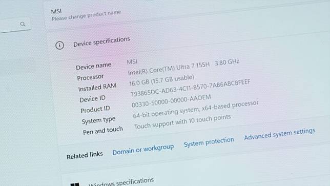 【CES 2024】MSI 推首部 Windows 游戏掌机 Claw Intel Core Ultra 处理器 + 可玩 3A 大作