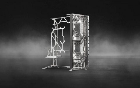 CES 2024：EKWB展示了隐形机壳，其中只能看到浮在半空中的零件