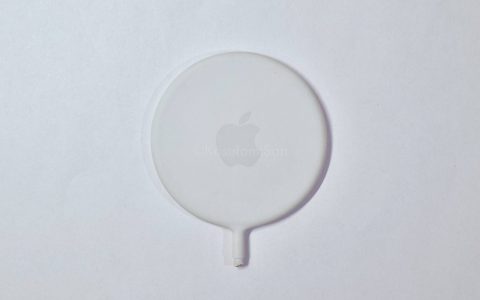 Apple MagSafe 最初原型是这样？ 完全用橡胶包裹