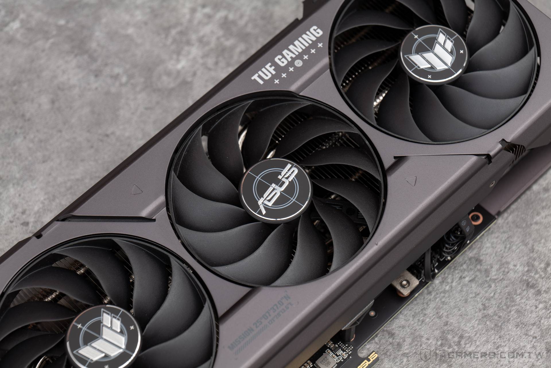 ASUS TUF Gaming GeForce RTX 4070 SUPER