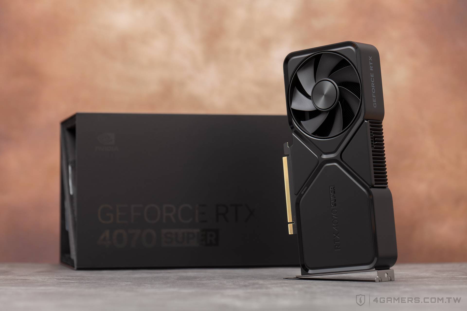 NVIDIA GeForce RTX 4070 SUPER Founders Edition