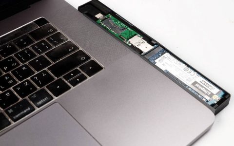 用3D打印机！ 自制Macbook Type-C 固态硬盘与SD读卡器的二合一扩充槽