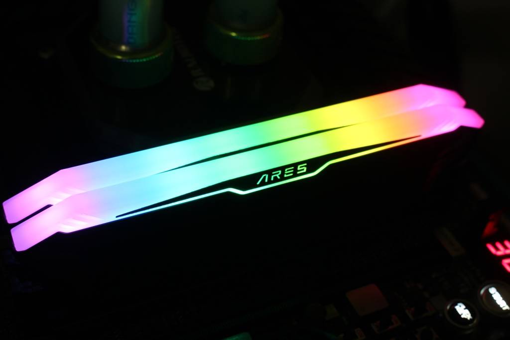 雷克沙Lexar ARES DDR5-6800 RGB 超频内存 与 NM790固态硬盘-电竞入手新选择，价格漂亮CP值爆表