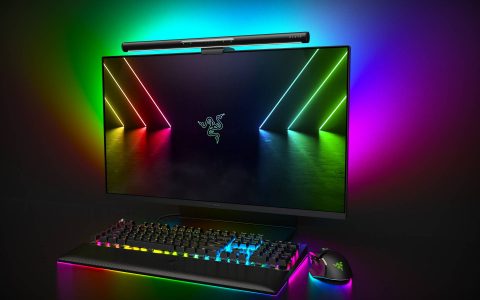 Razer推出具备RGB氛围灯的屏幕挂灯
