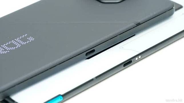 ROG Phone 8 / 8 Pro 外形 手感 设计 规格开箱评测 + 与 ROG Phone 7 比对