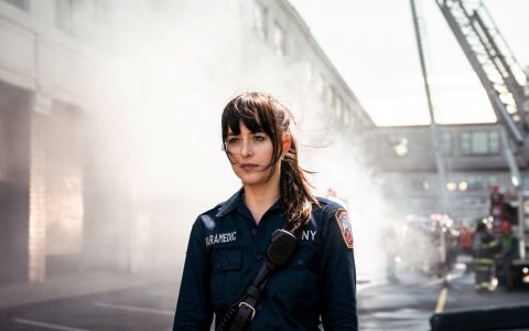 《蜘蛛夫人》影评：能够和《莫比乌斯》比肩的Sony电影