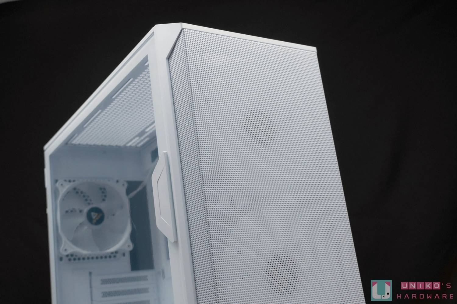 前方搭载双 160 mm ARGB 风扇！ Antec NX416L White 机壳开箱评测
