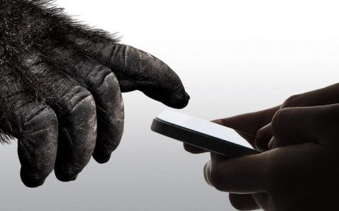 苹果替iPhone 17采购超硬AR镀膜设备 屏幕将有三大升级