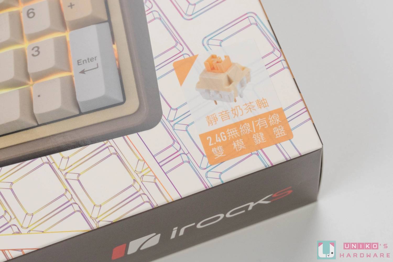 Gasket 四层消音结构好软 Q! iRocks K85R 热插拔无线机械键盘开箱评测