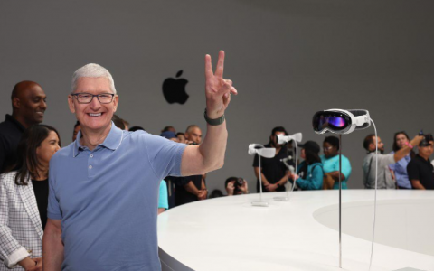 Apple Vision Pro 将在2 月2 日全美上市！跟Meta Quest 3 有何不同？