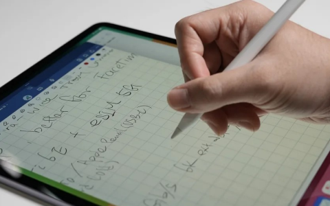 Apple M2 iPad Air 13 评测|Pro 能做的，Air 也可以（跑分、文书处理、大屏多工）