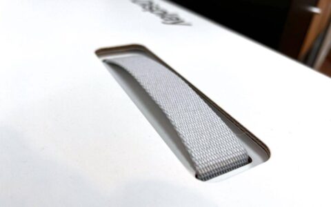 iPhone 16 确定取消经典苹果 LOGO 贴纸！ 剩一种方法可以取得