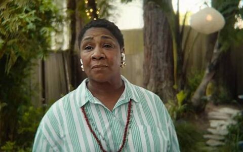 听障者福音 苹果为 AirPods Pro 2 推出软件更新变身助听器