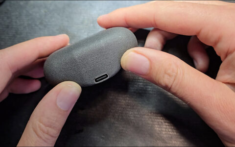 你的AirPods能升级到USB-C？只需10秒换上这款保护壳，让旧款AirPods焕然一新