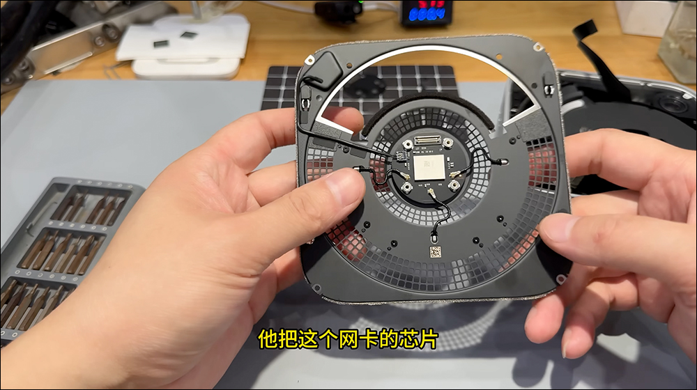 M4 Mac mini 采用可拆卸 SSD 模块化设计，已有成功改装扩充至 2TB 案例 第3张