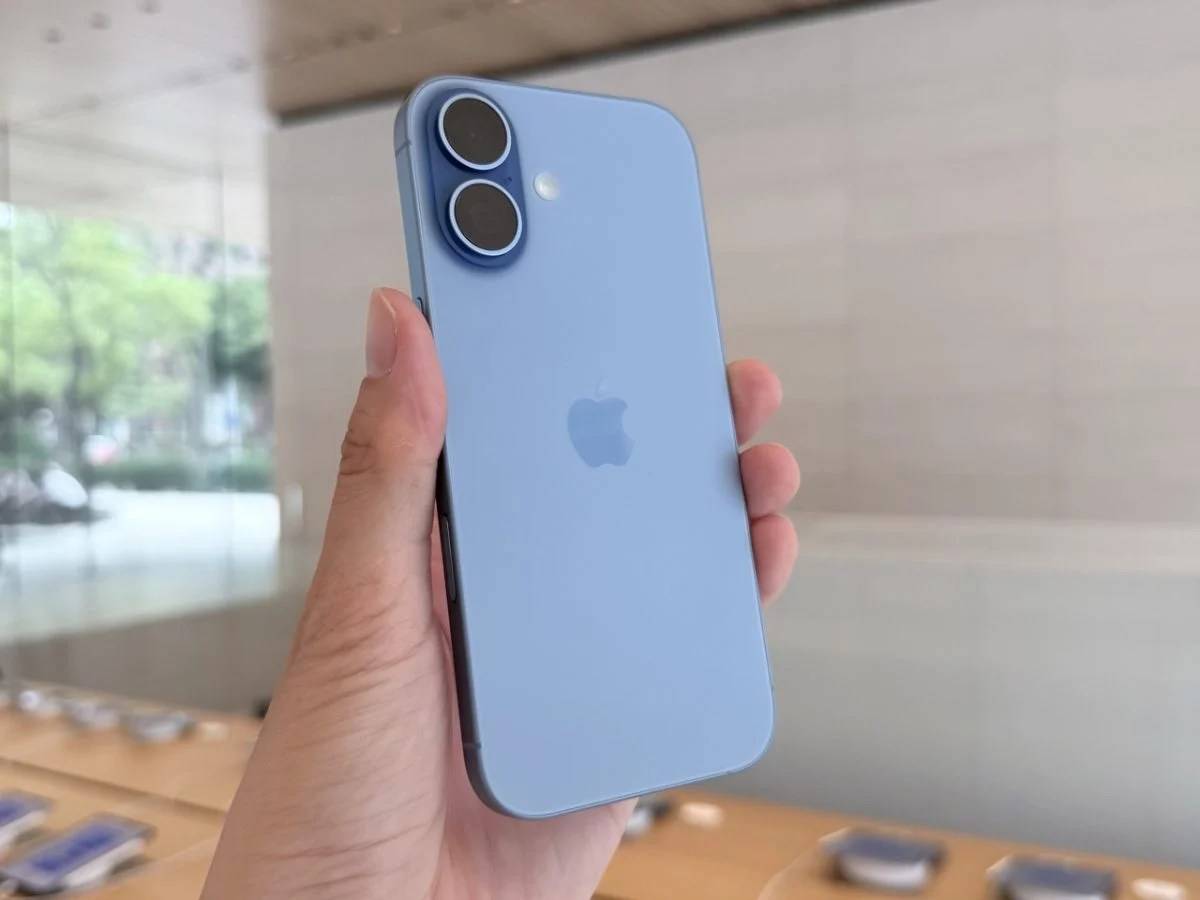 iPhone 17 正式开卖！ 全系列 12 种颜色第一手现场直击