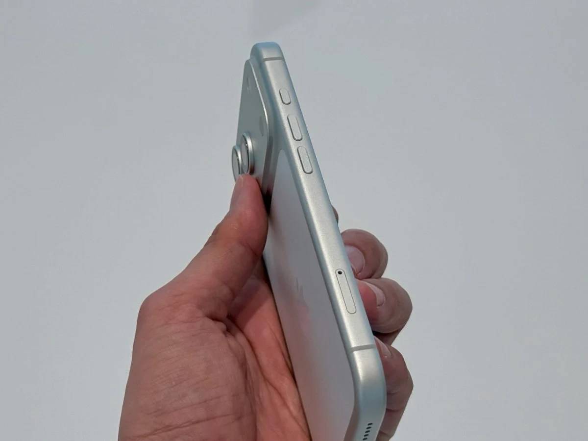 iPhone 17 正式开卖！ 全系列 12 种颜色第一手现场直击