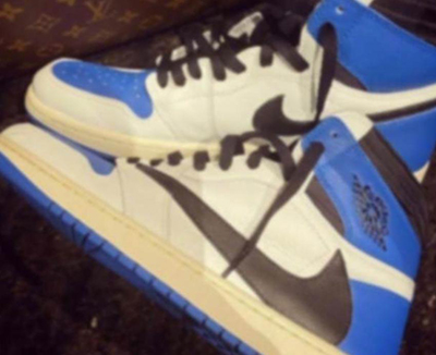 得物一双1599元的鞋被炒到7万? 得物一双1599元的鞋被炒到7万?