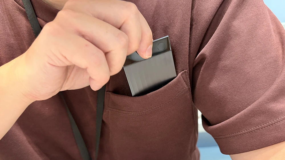 AI 会议记录神器比一比:Plaud Note Pro、Philips 小飞笔、NotebookLM 哪一款最可靠?