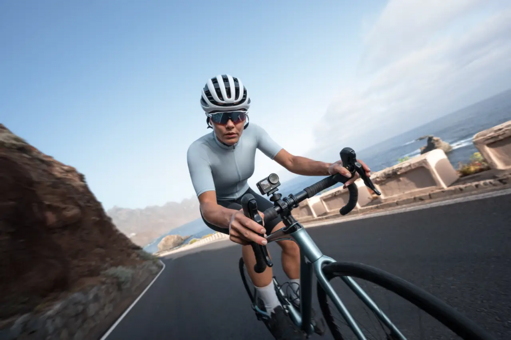 打破行业惯例！ DJI Osmo Action 6 首发可调光圈，搭配1/1.1吋方形传感器重塑运动影像