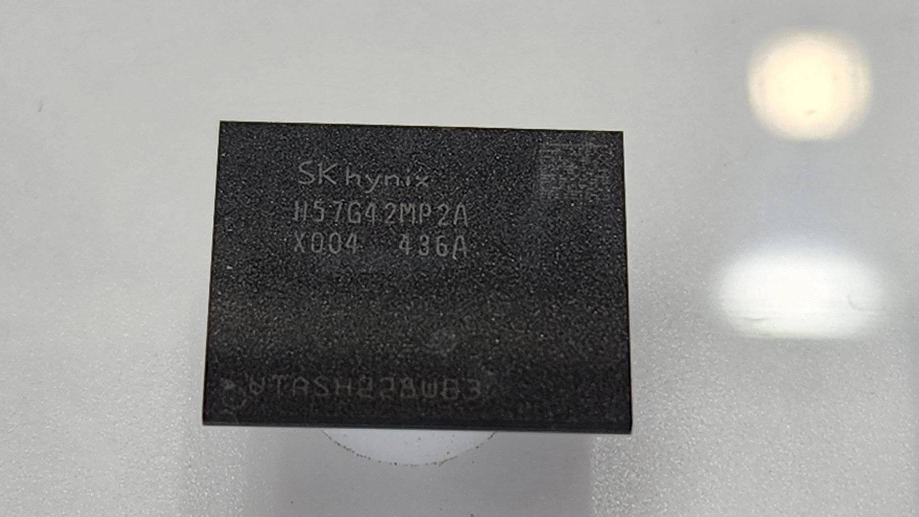 SK HYNIX GDDR7 出现编号 006 新颗粒?