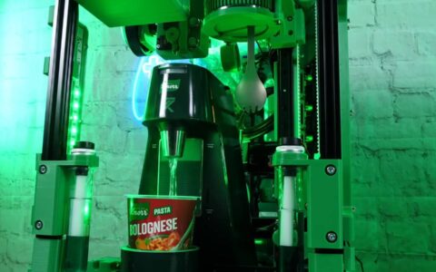 康宝推出首台泡面电竞主机SnackSyncPC按游戏节奏边煮杯面细节曝光