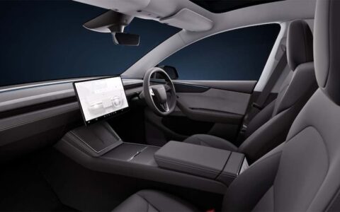 特斯拉CarPlay即将支持！ 外媒揭背后转折关键与推出时间