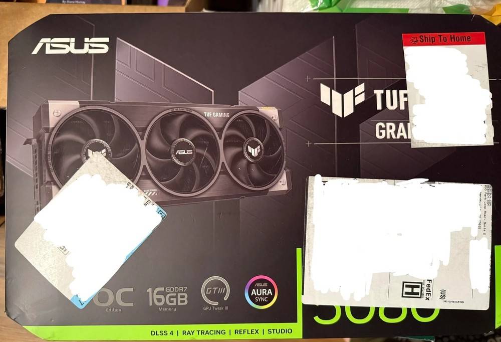 用户在BestBuy购买RTX 5080显卡却收到4个石头,官方调查过程没有任何问题不给予换货或退款 -