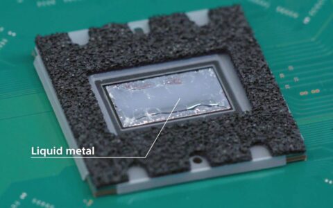 Sony PS5 Slim悄悄更换液金制程，比照PS5 Pro解决偏移隐忧