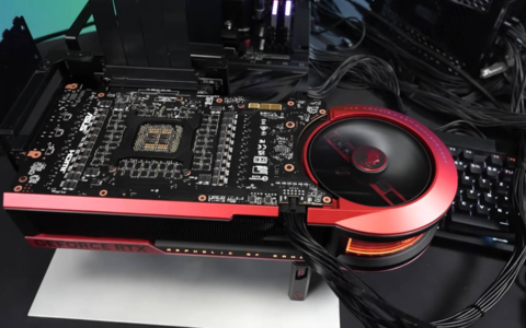 在烧毁边缘试探！ 博主骗过华硕显卡电源保护机制，将功率从600W提升到750W